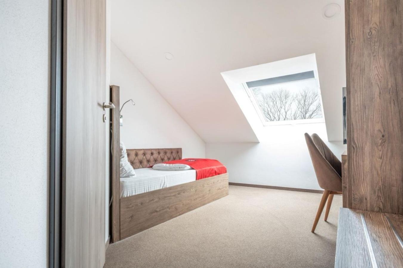 B&S Hotel Weißenhorn エクステリア 写真