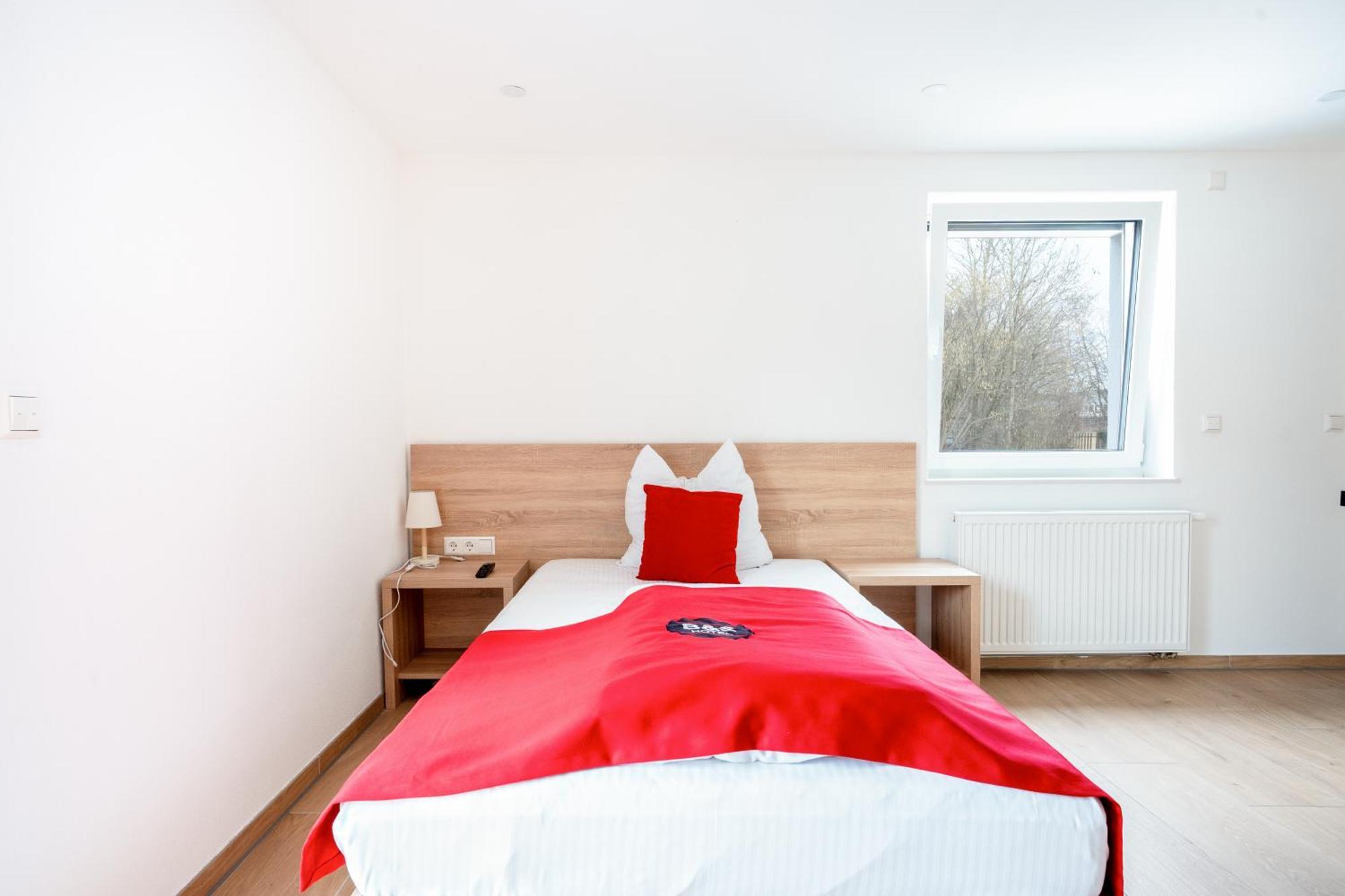 B&S Hotel Weißenhorn エクステリア 写真
